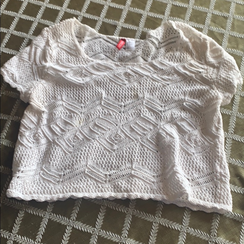 ⚡️ FUN WHITE CROTCHET CROP TOP ⚡️